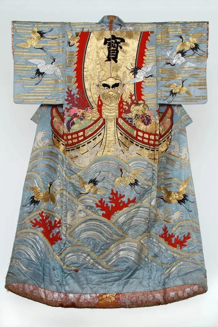 藤岡の歌舞伎衣裳（浅黄繻子地宝船鶴紋　繍　裲襠）